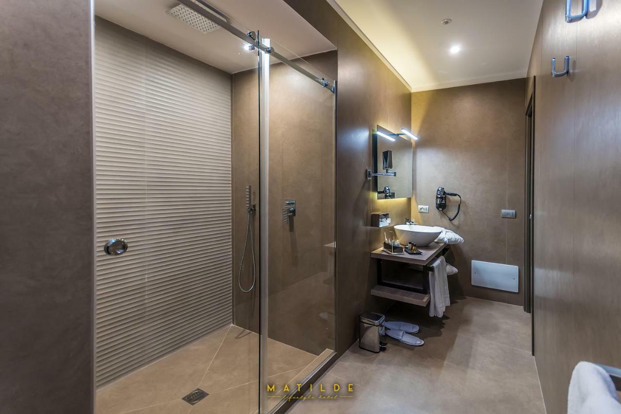 Double Room,798291480:JPEG